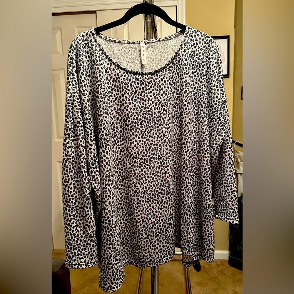 MTS L/S flowy top Size M